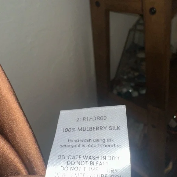 Silk Maison
Lounge Cowl Neck Mini Silk Slip
Dress - Picture 6 of 12